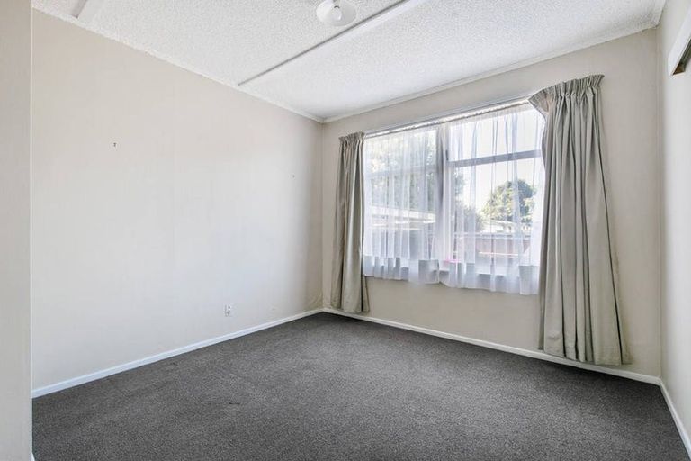 Photo of property in 366a Great South Road, Opaheke, Papakura, 2113