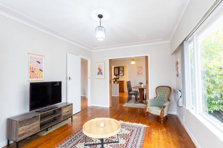 Photo of property in 200a Henderson Valley Road, Henderson, Auckland, 0612