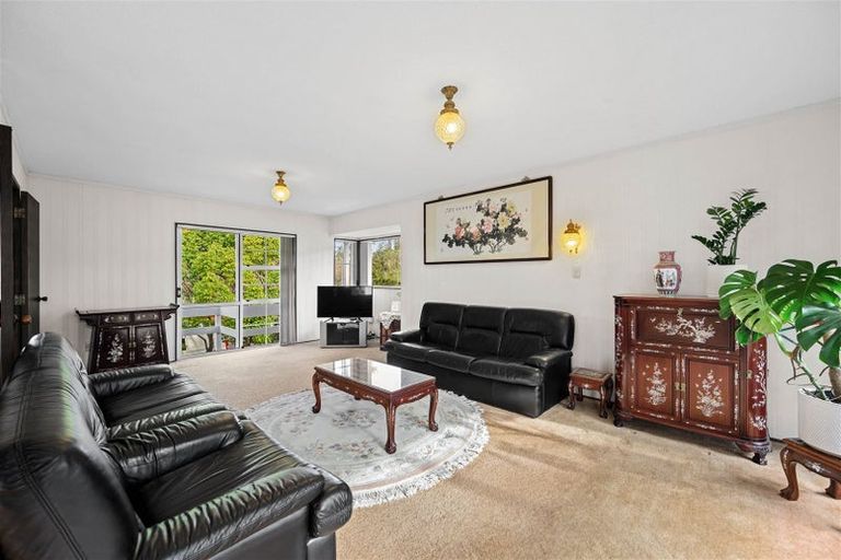 Photo of property in 19 Blundell Place, Chatswood, Auckland, 0626