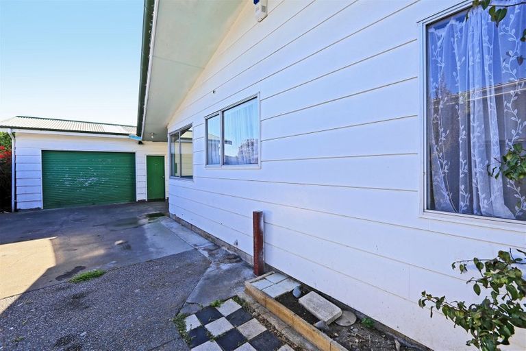 Photo of property in 86 Flaxmere Avenue, Flaxmere, Hastings, 4120