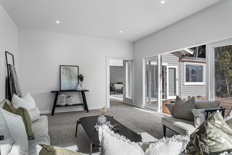 Photo of property in 12 Iveagh Bay Drive, Moana, 7875