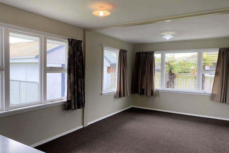 Photo of property in 19 Fenhall Street, Russley, Christchurch, 8042