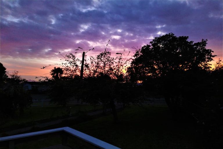 Photo of property in 11 Darlington Street, Ngatea, 3503