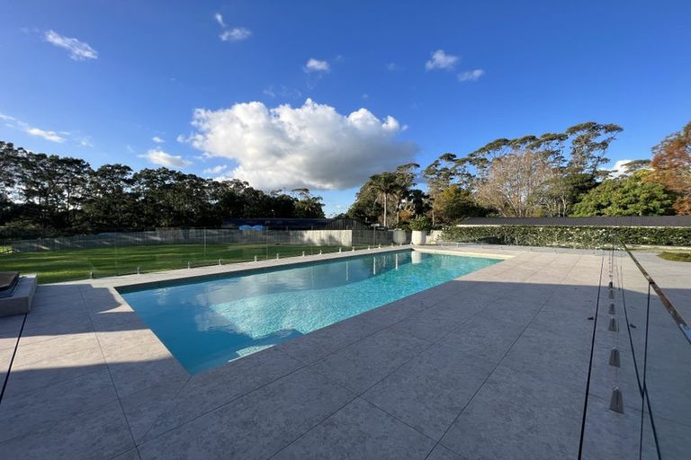 Photo of property in 73 Pomona Road, Kumeu, 0891