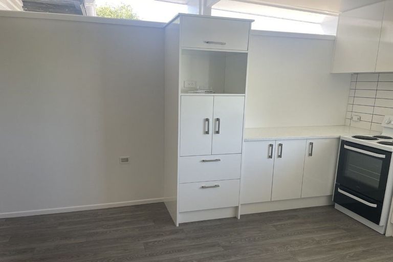 Photo of property in 23a Brian Crescent, Stanmore Bay, Whangaparaoa, 0932