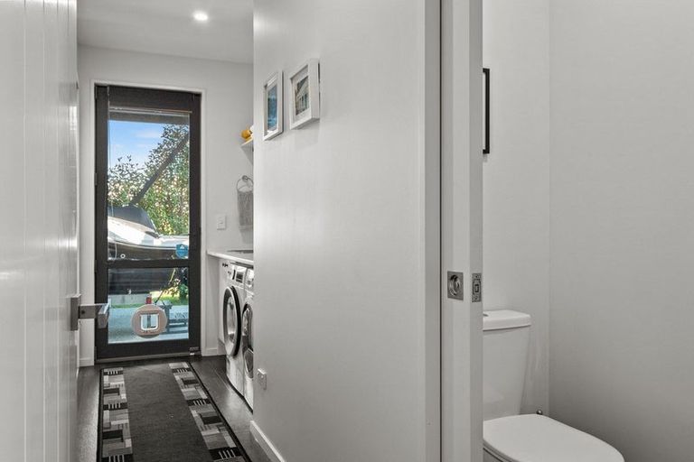 Photo of property in 13 Fantail Lane, Mount Creighton, Queenstown, 9371