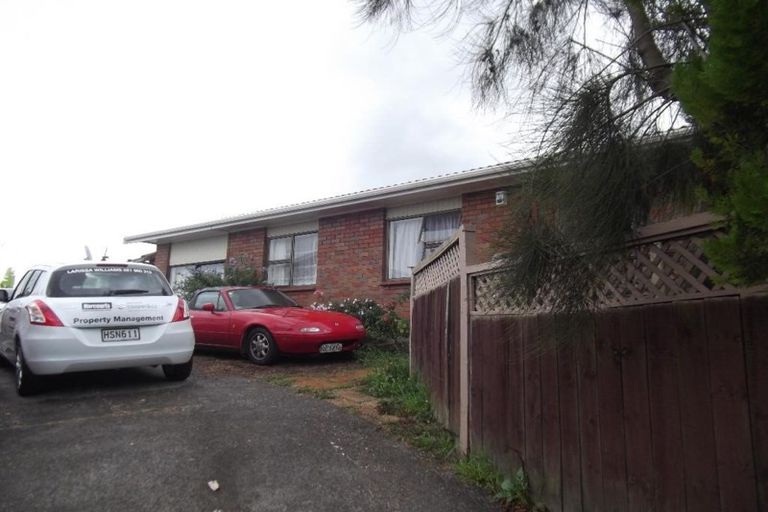 Photo of property in 79 Target Road, Totara Vale, Auckland, 0629