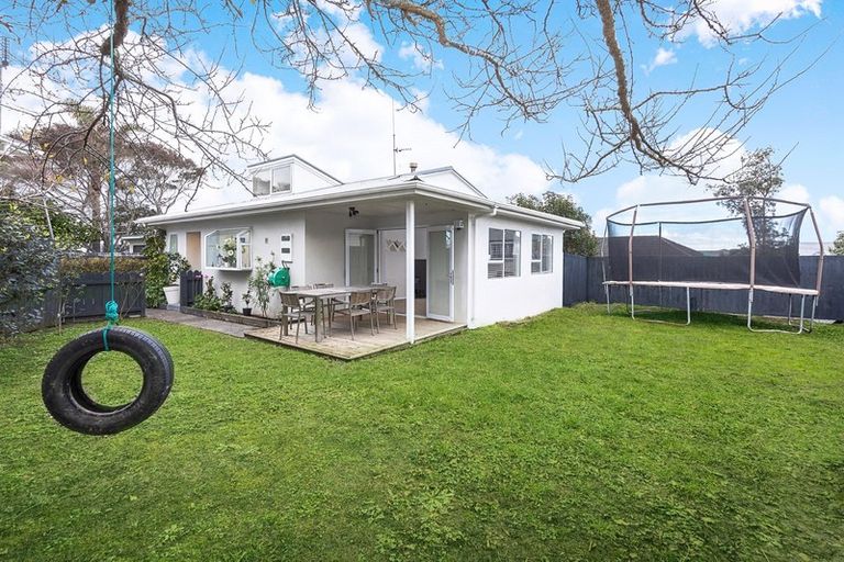 Photo of property in 70 Barrack Road, Mount Wellington, Auckland, 1060