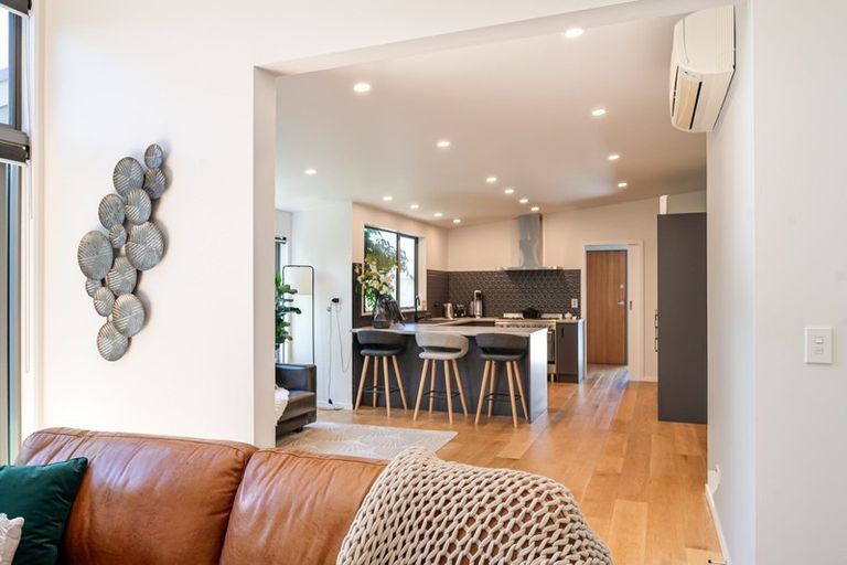 Photo of property in 8a Maple Court, Arthurs Point, Queenstown, 9371