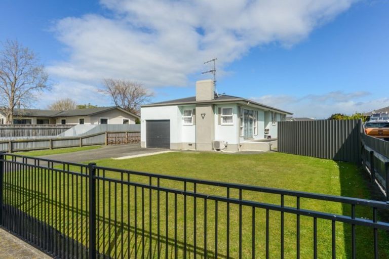 Photo of property in 10 Merton Crescent, Pirimai, Napier, 4112