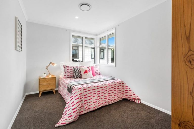 Photo of property in 33 Bannister Avenue, Johnsonville, Wellington, 6037