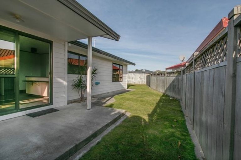 Photo of property in 93 Tait Drive, Greenmeadows, Napier, 4112