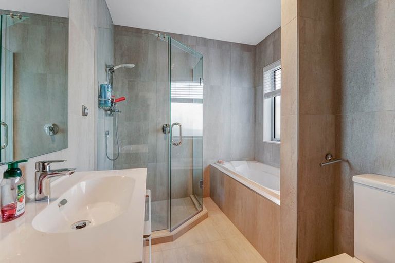 Photo of property in 118 Parkview Drive, Gulf Harbour, Whangaparaoa, 0930