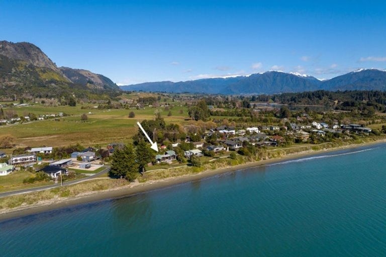 Photo of property in 42 Selwyn Street, Pohara, Takaka, 7183