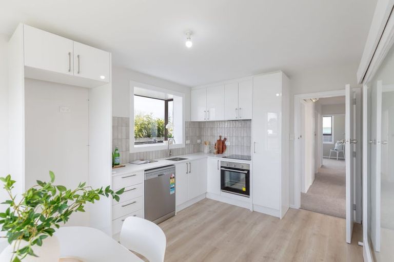 Photo of property in 330 Keyes Road, New Brighton, Christchurch, 8083