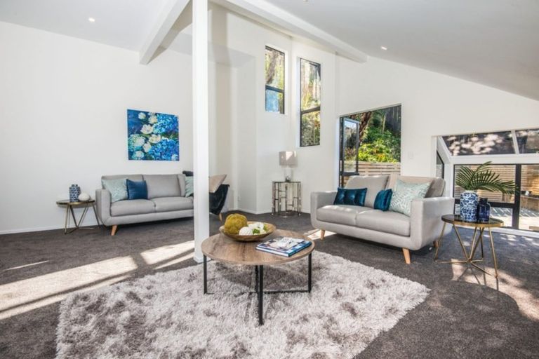 Photo of property in 33 Homebush Road, Khandallah, Wellington, 6035