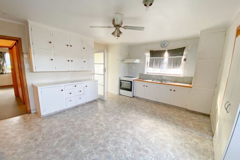 Photo of property in 45 Sturges Road, Henderson, Auckland, 0612