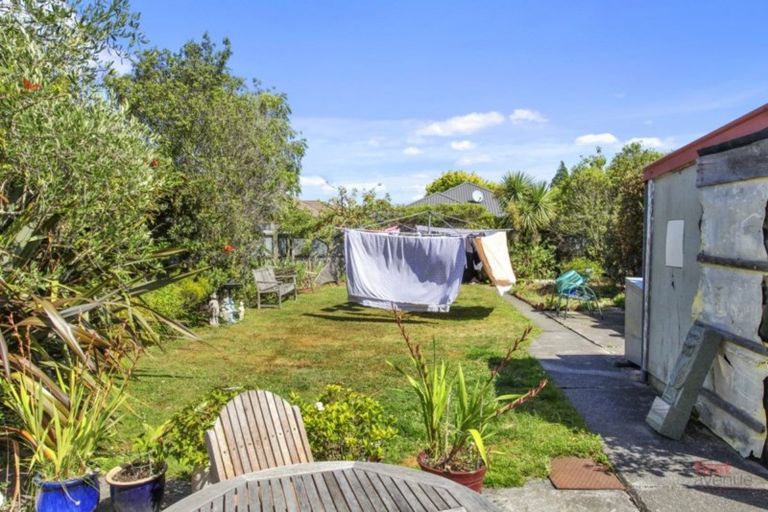 Photo of property in 28 Rowcliffe Crescent, Avonside, Christchurch, 8061
