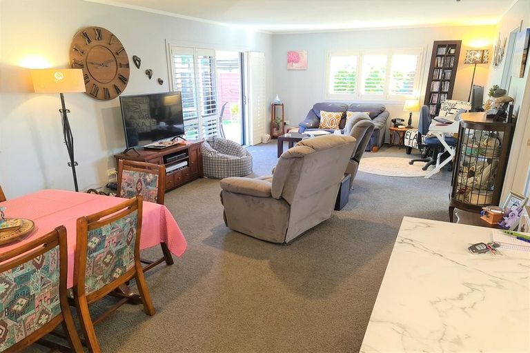 Photo of property in 105 Nikau Close, Matarangi, Whitianga, 3592