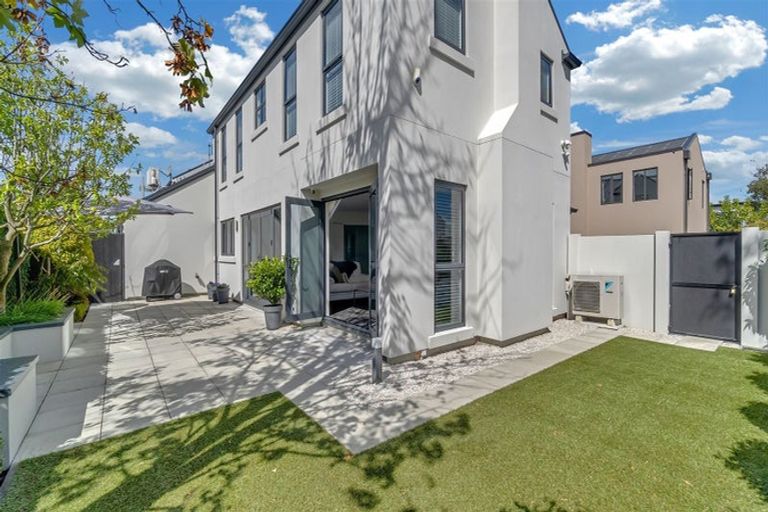 Photo of property in 118 Bishop Street, St Albans, Christchurch, 8014