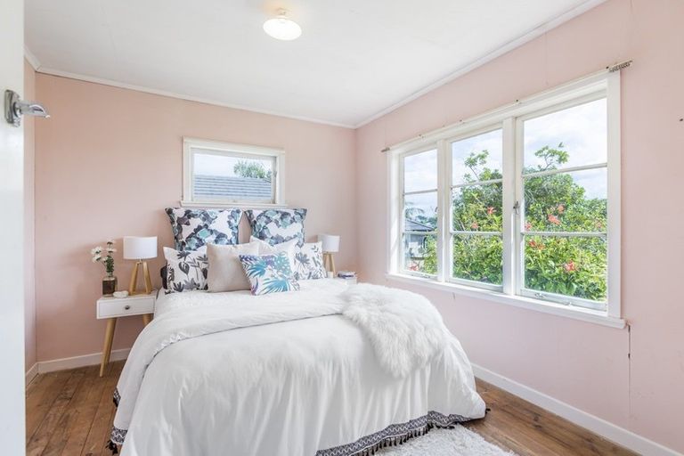 Photo of property in 14 Monyash Road, Manly, Whangaparaoa, 0930