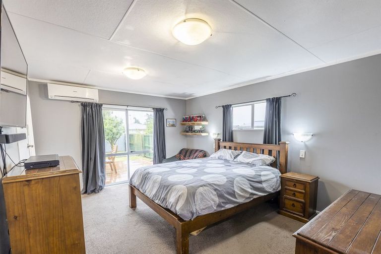 Photo of property in 16 Jupiter Street, Milson, Palmerston North, 4414