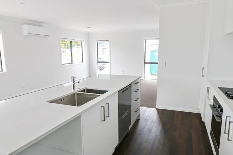 Photo of property in 34 Castletown Street, Wallaceville, Upper Hutt, 5018