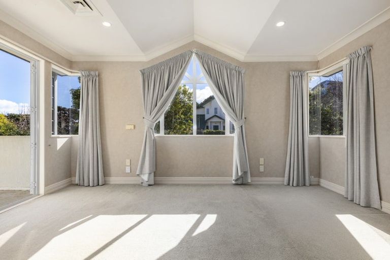 Photo of property in 40 Samwell Drive, Whitby, Porirua, 5024