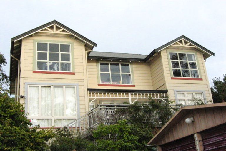 Photo of property in 33 Marine Parade, Macandrew Bay, Dunedin, 9014