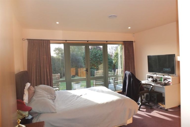 Photo of property in 12 Grove Avenue, Weston, Oamaru, 9401