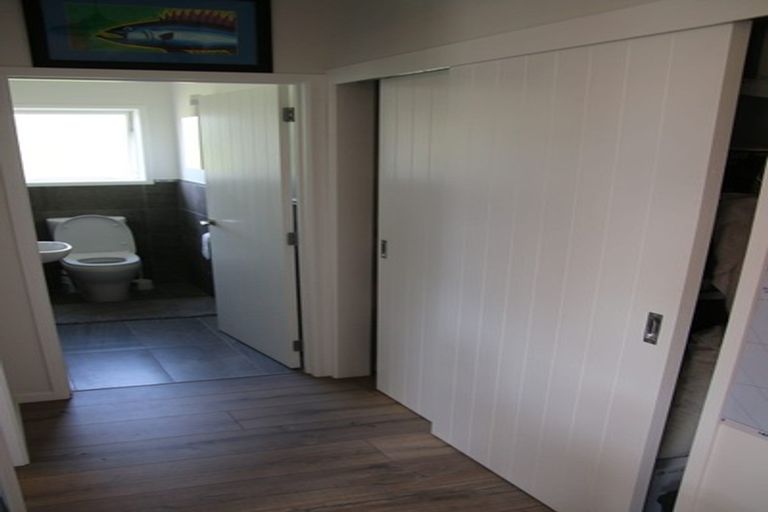 Photo of property in 323 Karioitahi Road, Karioitahi, Waiuku, 2683