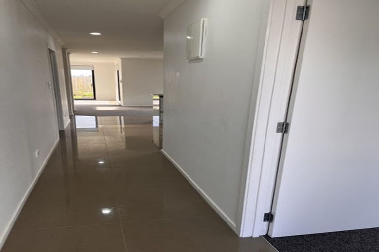 Photo of property in 5 Miharo Crescent, Flagstaff, Hamilton, 3210