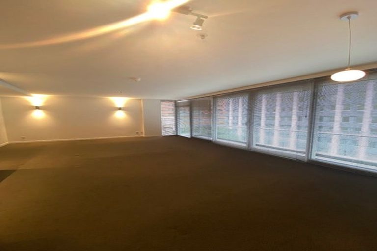 Photo of property in Montreaux Apartments, 4h/164 The Terrace, Wellington Central, Wellington, 6011