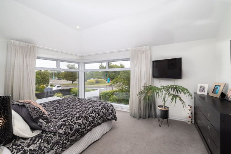 Photo of property in 87 Cashmere Road, Cashmere, Christchurch, 8022