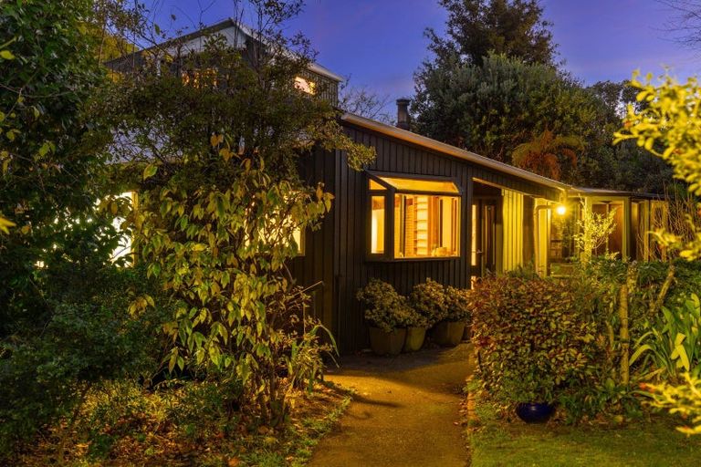 Photo of property in 60 Leinster Avenue, Raumati South, Paraparaumu, 5032