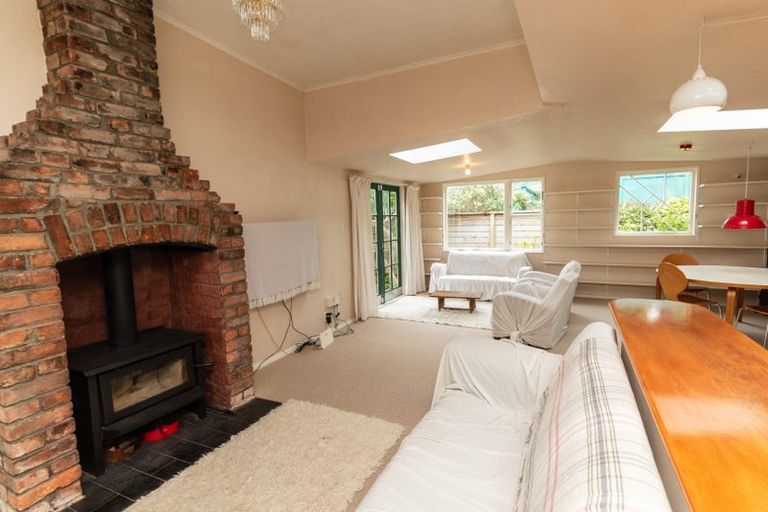 Photo of property in 11 Levina Avenue, Aro Valley, Wellington, 6021