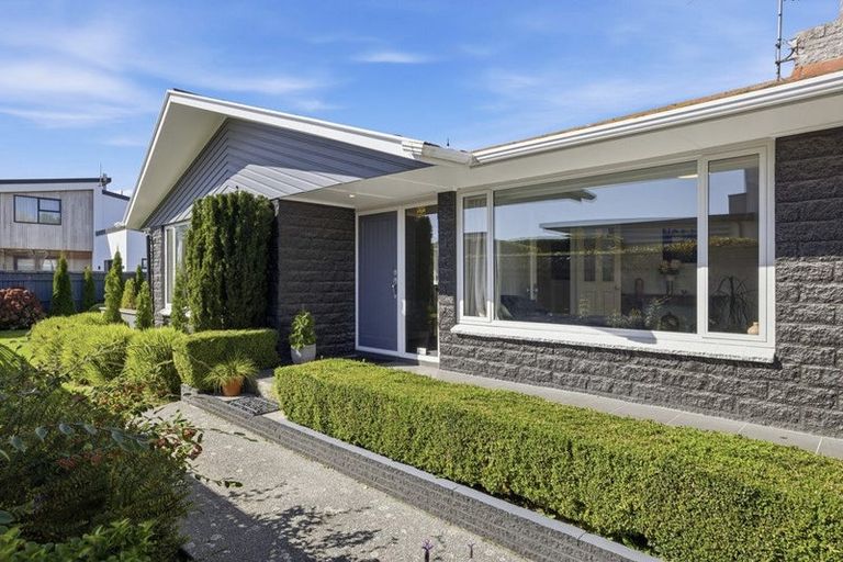 Photo of property in 16a Hamilton Avenue, Ilam, Christchurch, 8041