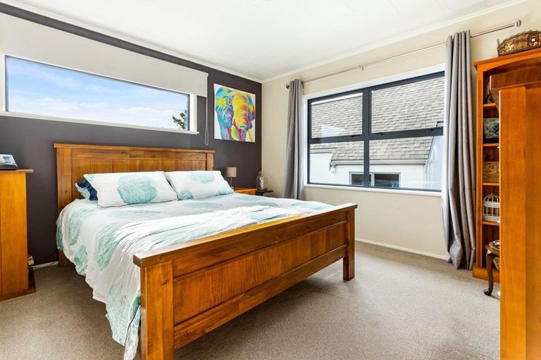 Photo of property in 1/89 Knights Road, Rothesay Bay, Auckland, 0630