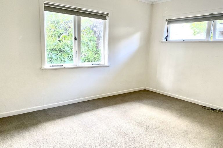 Photo of property in 77 Sunrise Avenue, Murrays Bay, Auckland, 0630