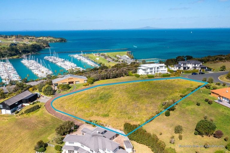Photo of property in 68 Balboa Drive, Matakatia, Whangaparaoa, 0930