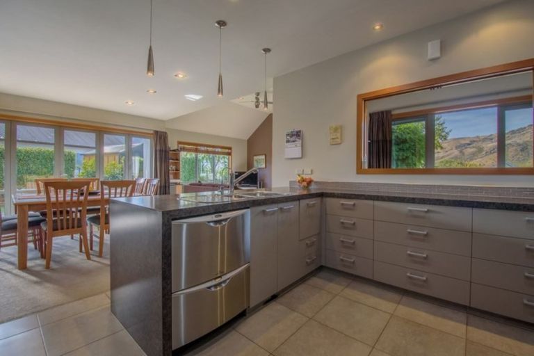 Photo of property in 42 The Dunes, Cromwell, 9310