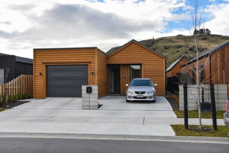 Photo of property in 3 Lorne Street, Lake Hayes, Queenstown, 9304