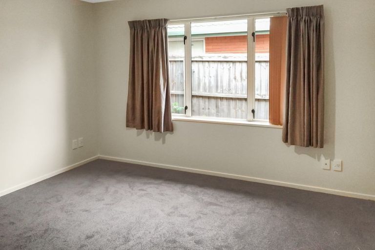 Photo of property in 14 York Tong Place, Addington, Christchurch, 8024