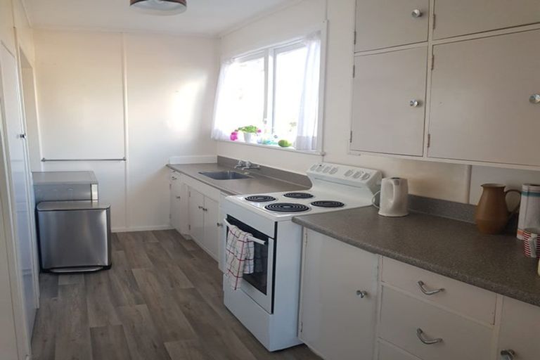 Photo of property in 1/62 Church Street, Northcote Point, Auckland, 0627