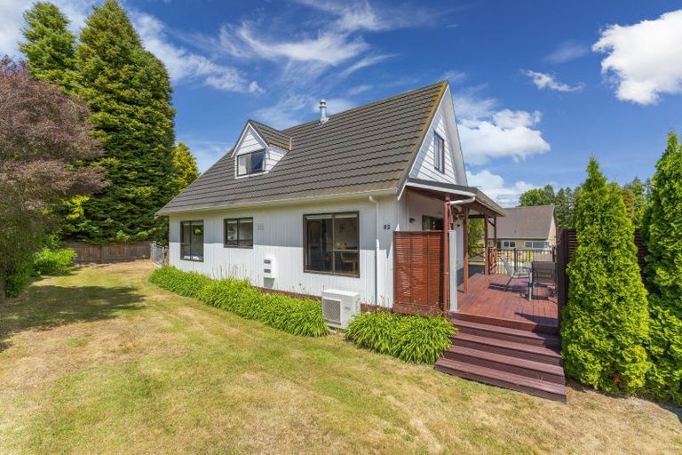 Photo of property in 62 Kinloch Road, Kinloch, Taupo, 3377