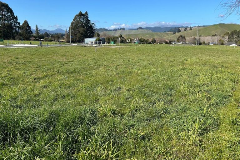 Photo of property in 50 George Fyfe Way, Wakefield, 7025