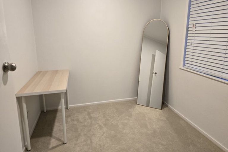 Photo of property in 19 Sheridan Drive, New Lynn, Auckland, 0600