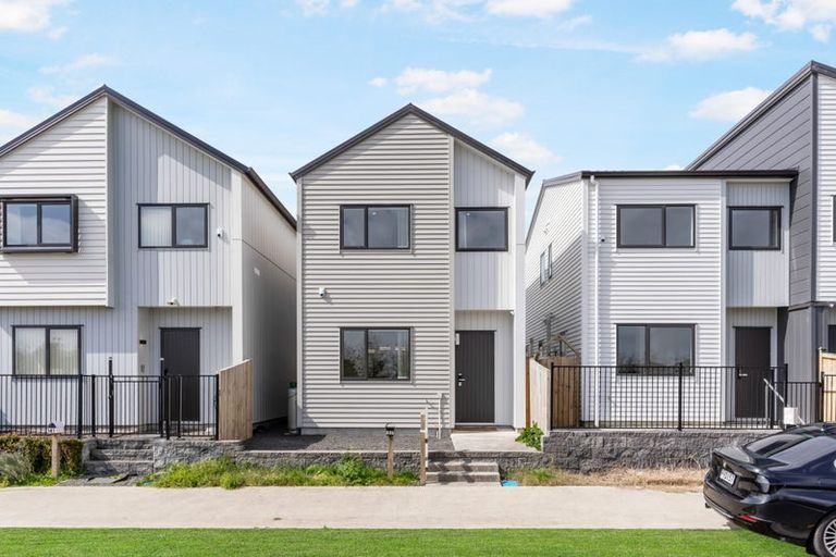 Photo of property in 139 Grove Road, Papakura, 2110