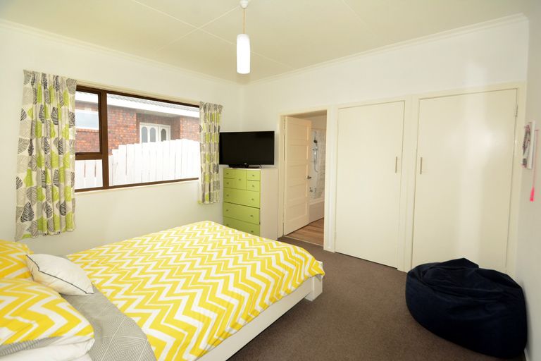 Photo of property in 39 Young Street, Saint Kilda, Dunedin, 9012