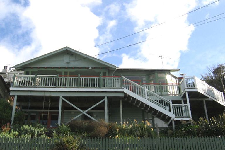 Photo of property in 48 Maida Vale Road, Roseneath, Wellington, 6011